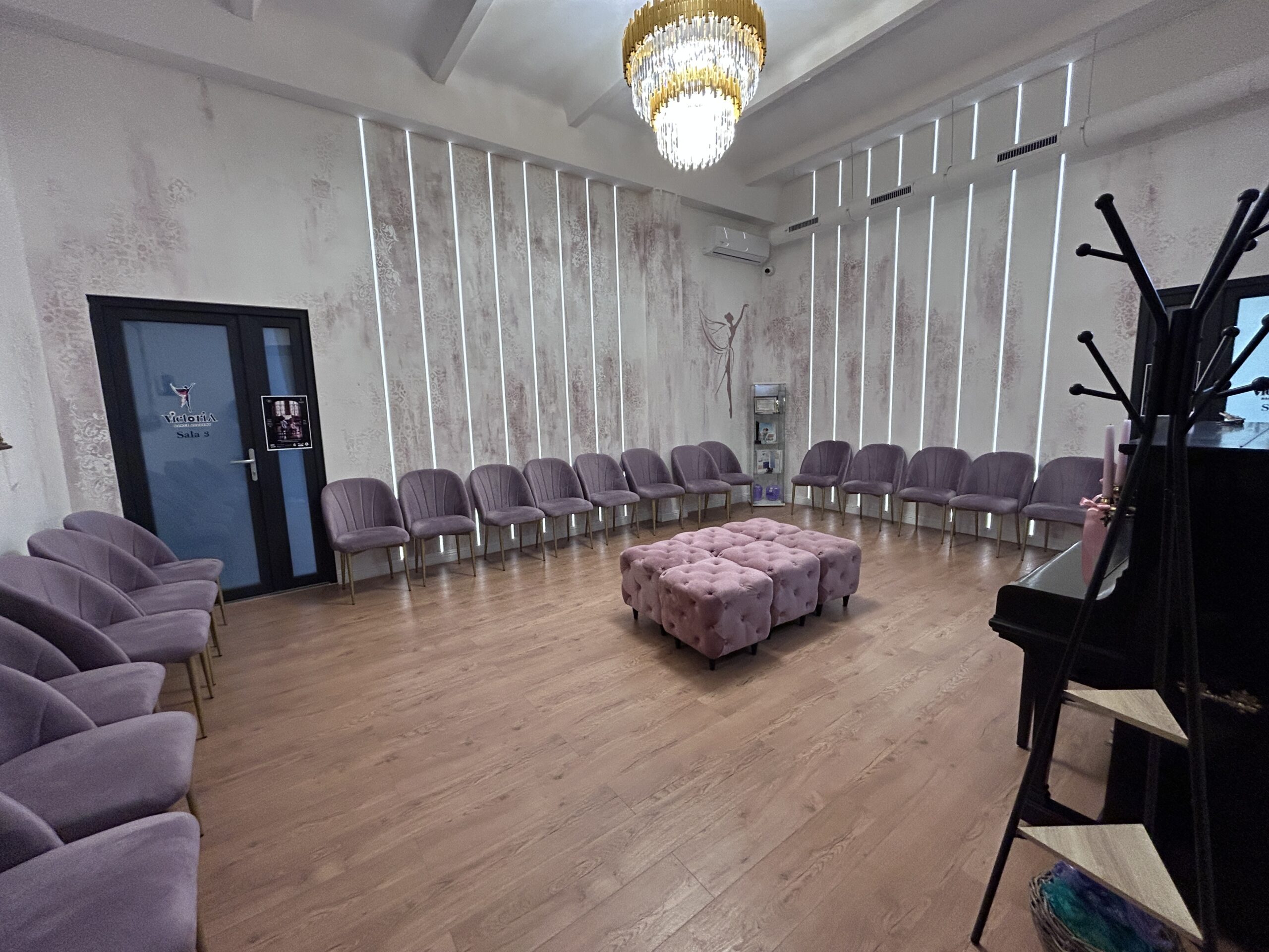 Zona așteptare sala balet Victoria Dance