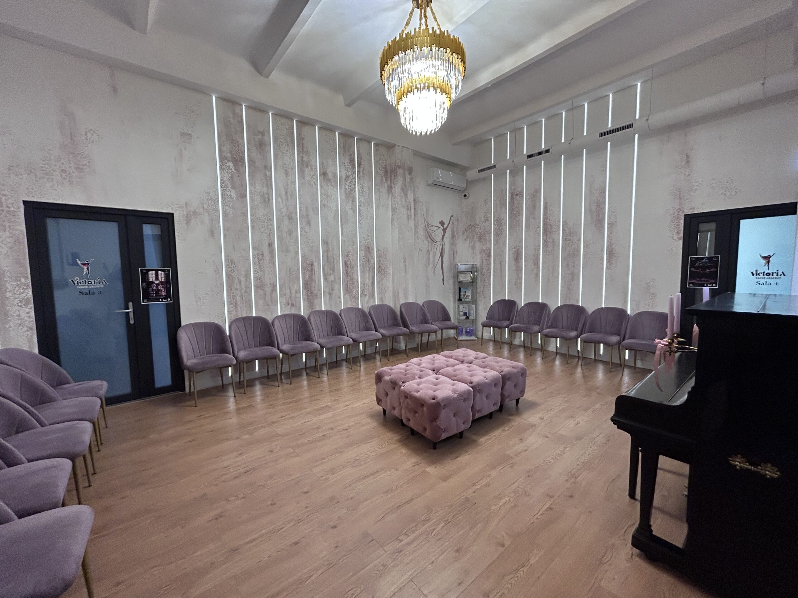 Hol intrare Victoria Dance Academy București