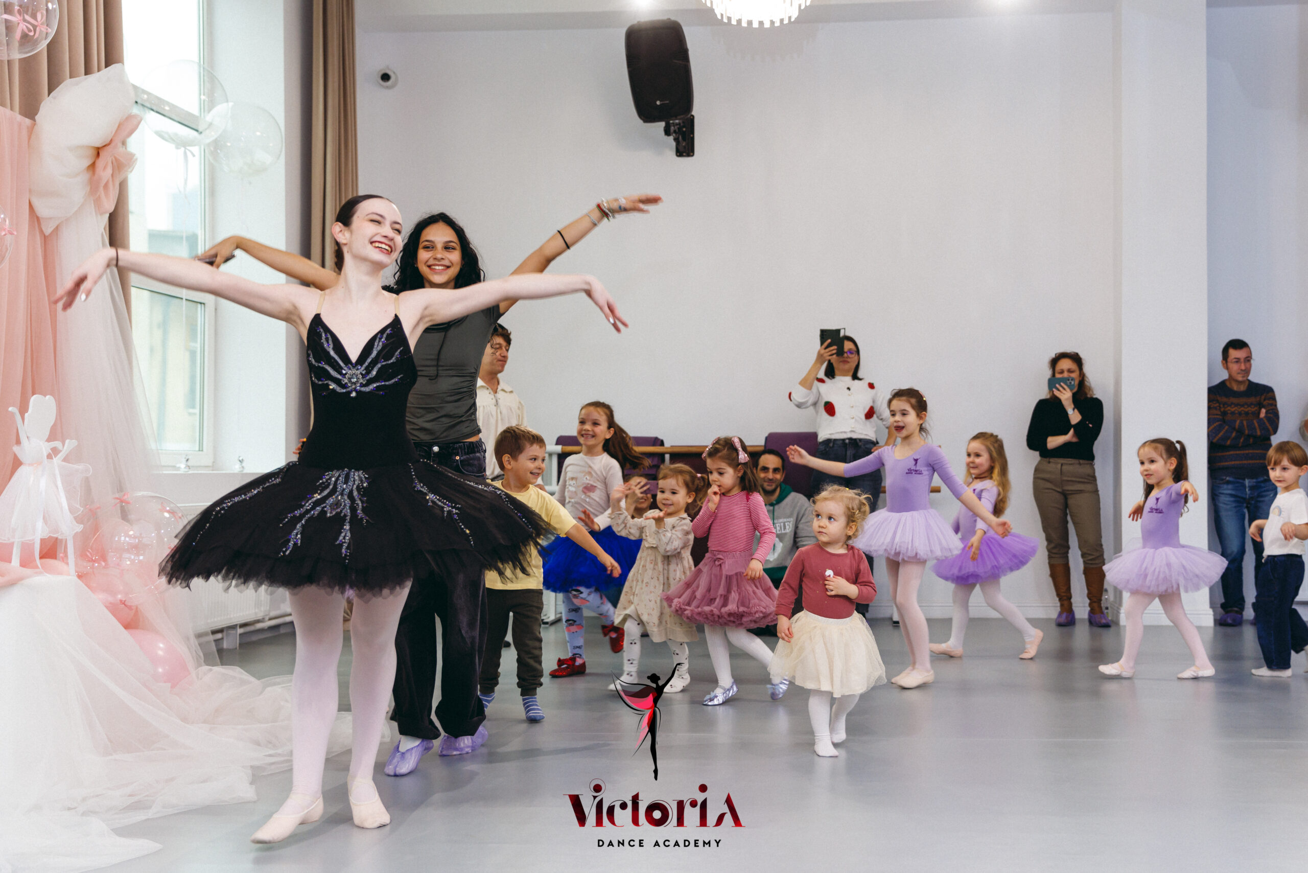 Aniversare copii balet Victoria Dance Academy București