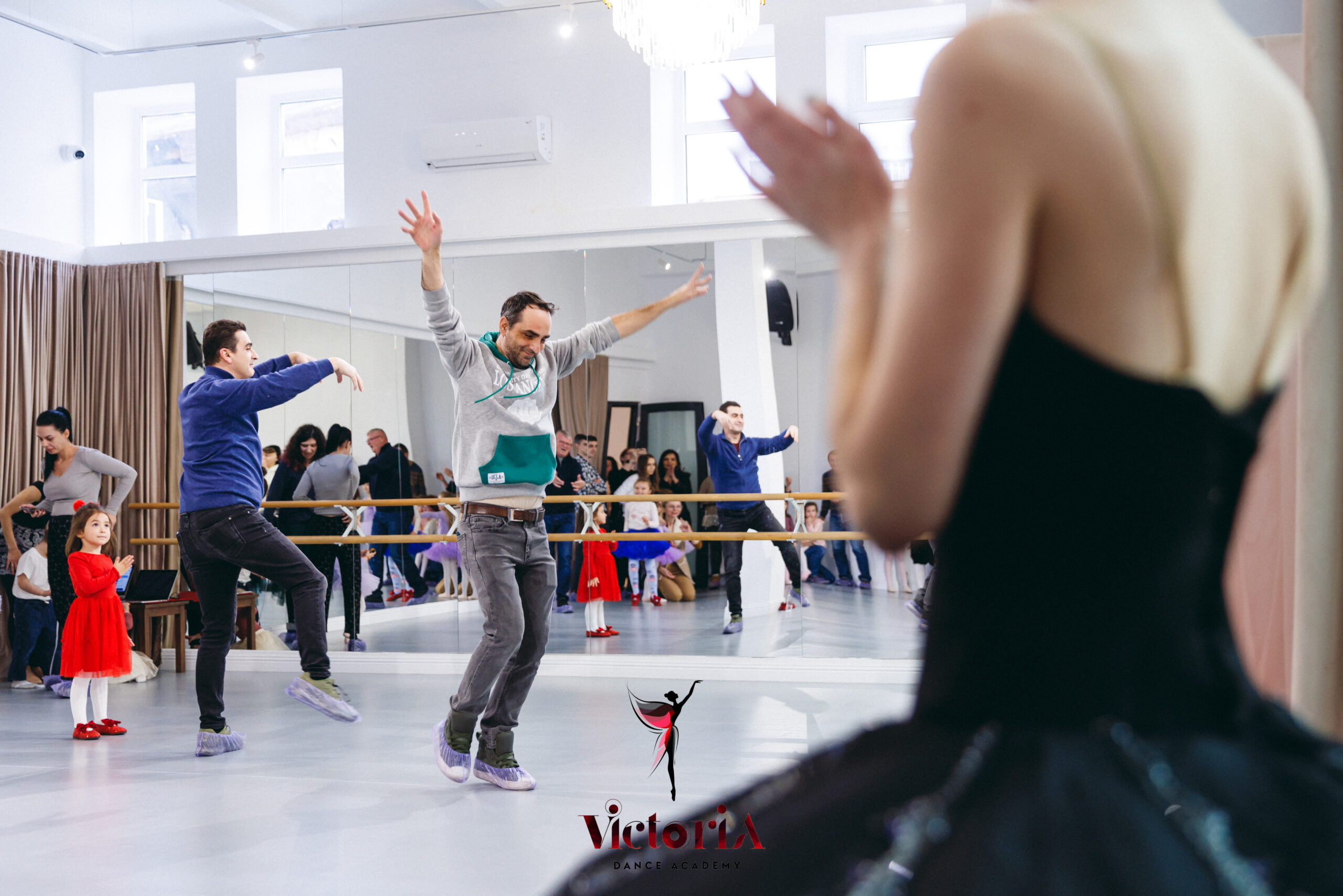 Activitate dans aniversare sala balet București